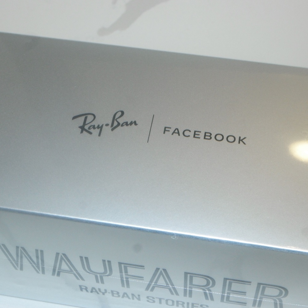 Ray-Ban Wayfarer Sunglasses - Silver - Picture 4 of 7